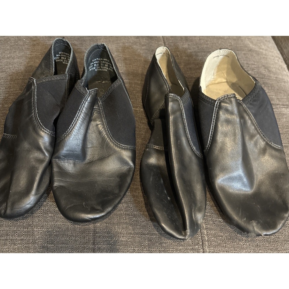 Capezio EJ2 Women's Black Leather Upper Jazz 10M & Unbranded Black Jazz Shoes.